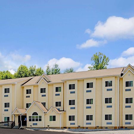 Microtel Inn & Suites By Wyndham Bryson City Buitenkant foto